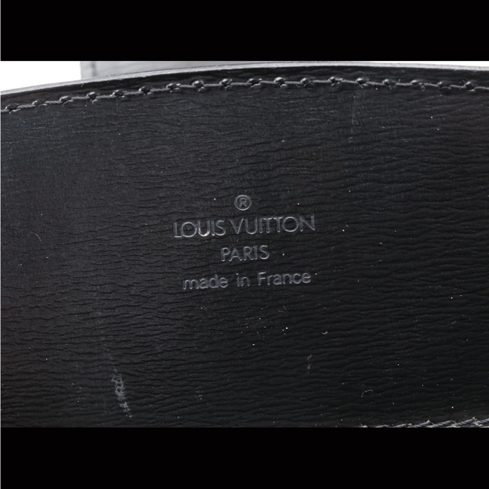 Louis Vuitton Cluny Bag in Black EPI Leather and Smooth Leather Trim - Picture 10 of 16